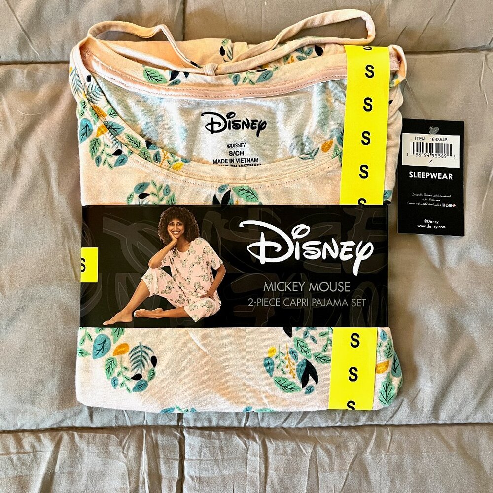 Womens Disney Mickey Mouse Capri 2-Piece Pajama Set * Sz Small * Brand New
